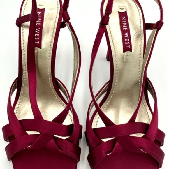 Express Burgandy Heels - Picture 4 of 7